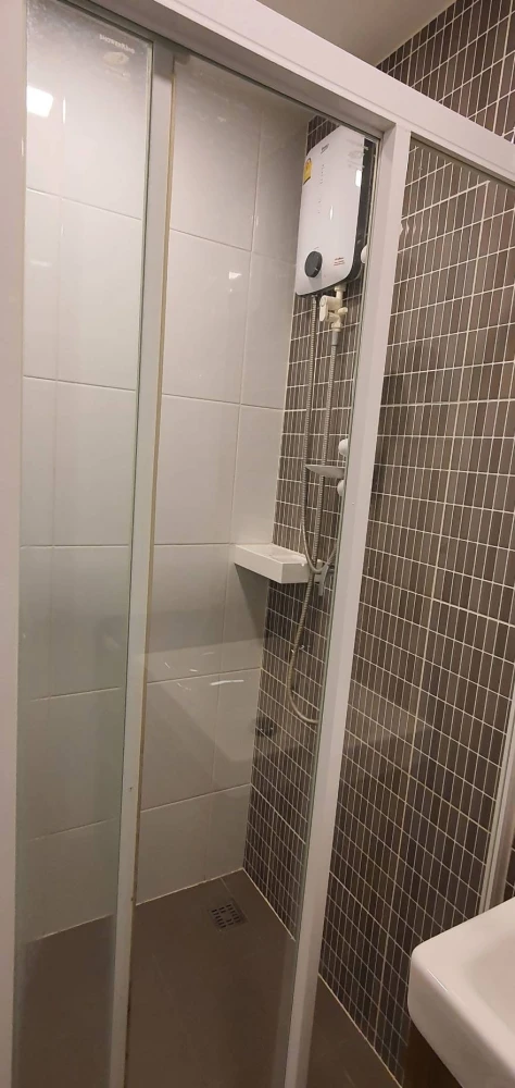For rent: Kave Condo, 5th floor, partitioned room, fully furnished, move in with your bags immediately. Reserve now, don't miss out.