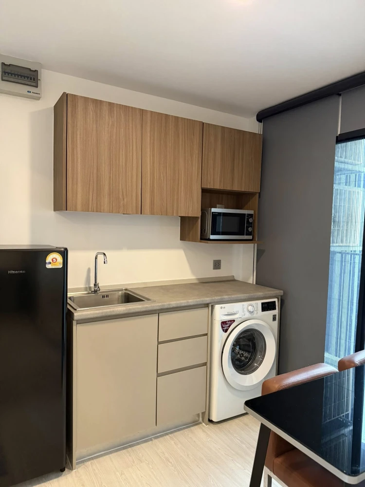 Kave Condo for rent, 8th floor. Nice room, fully furnished. Book now!