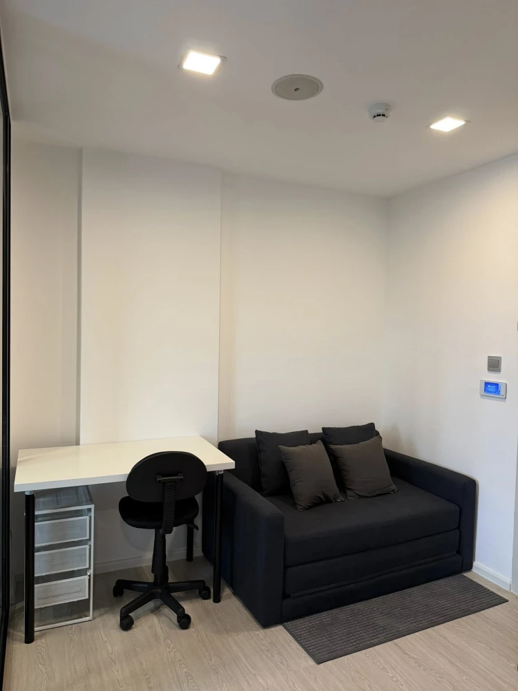 Kave Condo for rent, 8th floor. Nice room, fully furnished. Book now!