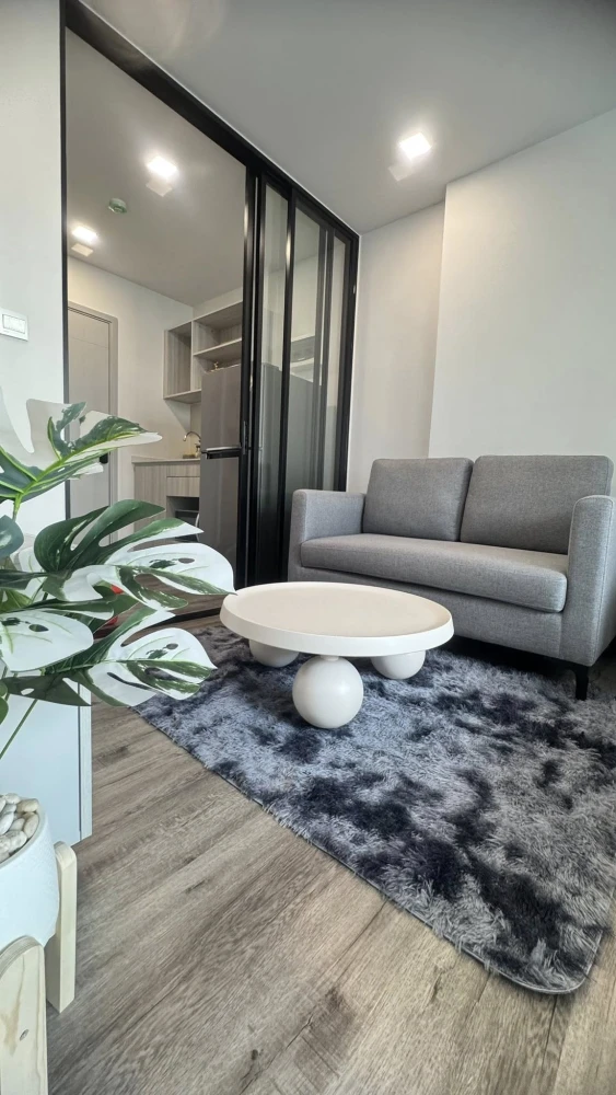 For rent: Kave Embryo Rangsit, 5th floor, swimming pool view, fully furnished, ready to move in, book now, don't miss out.