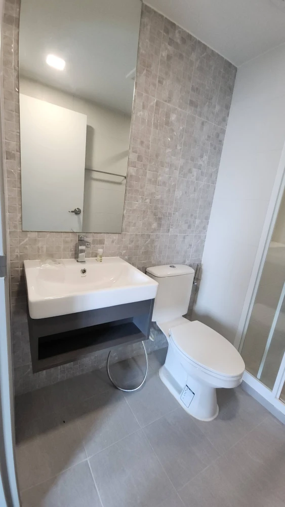 Condo for rent at Kave Embryo Rangsit, 6th floor. Nice and fully furnished. Book now!