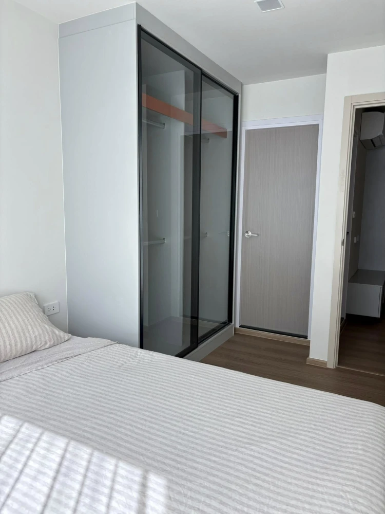 For rent: Kave Luminous Bangmod, 1 bedroom, 1 bathroom, fully furnished. Just bring your suitcase and move in!