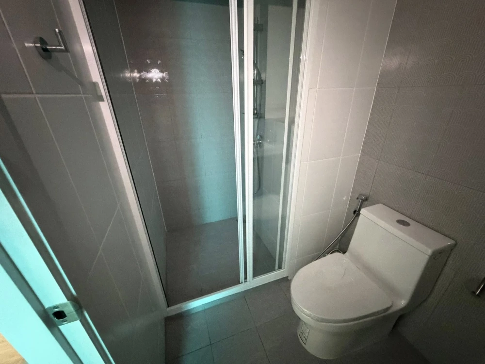 For rent: Kave Luminous Bangmod, 8th floor, fully furnished unit, ready to move in. Book now, don't wait!