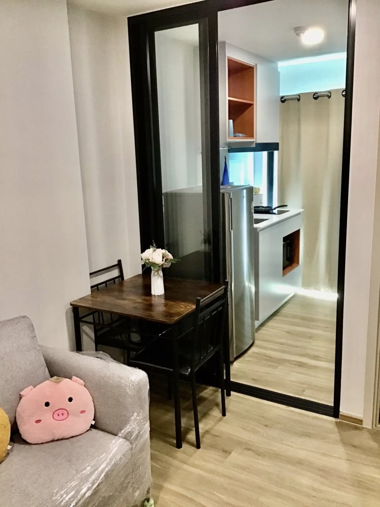 For rent: KAVE LUMINOUS BANGMOD, 1 BEDROOM EXCLUSIVE unit, pool view, fully furnished. A must-see!