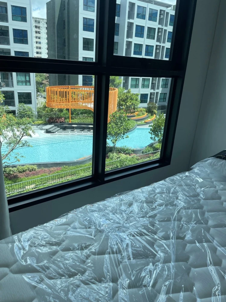 For rent: KAVE LUMINOUS BANGMOD, 1 BEDROOM EXCLUSIVE unit, pool view, fully furnished. A must-see!