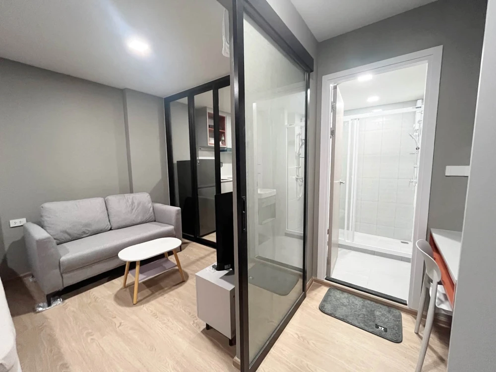 For rent: Kave Luminous Bang Mod, premium and stylish room with excellent functionality and a walk-in closet. A must-see!
