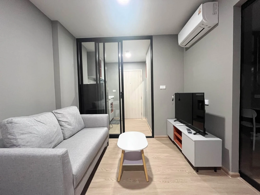 For rent: Kave Luminous Bang Mod, premium and stylish room with excellent functionality and a walk-in closet. A must-see!
