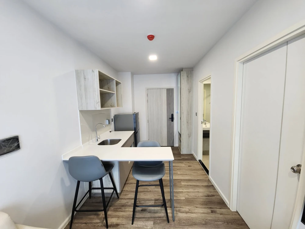 For rent KAVE SALAYA 5th floor, corner room, private, open view, fully furnished, nice to live in, book now, don't miss out, hurry!