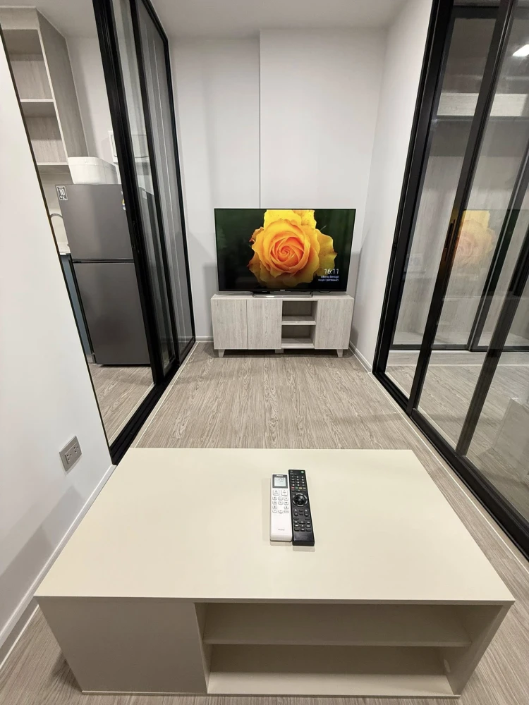 For rent: Kave Seed Kaset, 2nd floor, nice room, fully furnished, book now, don't wait.