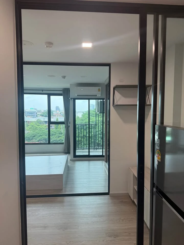 For rent: Kave Seed Kaset, 6th floor unit. Fully furnished, including a washing machine. You can't miss this opportunity!