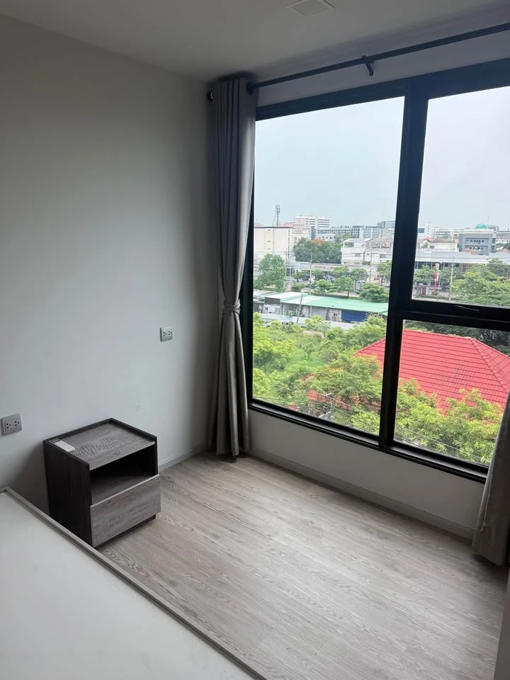 For rent: Kave Seed Kaset, 6th floor unit. Fully furnished, including a washing machine. You can't miss this opportunity!