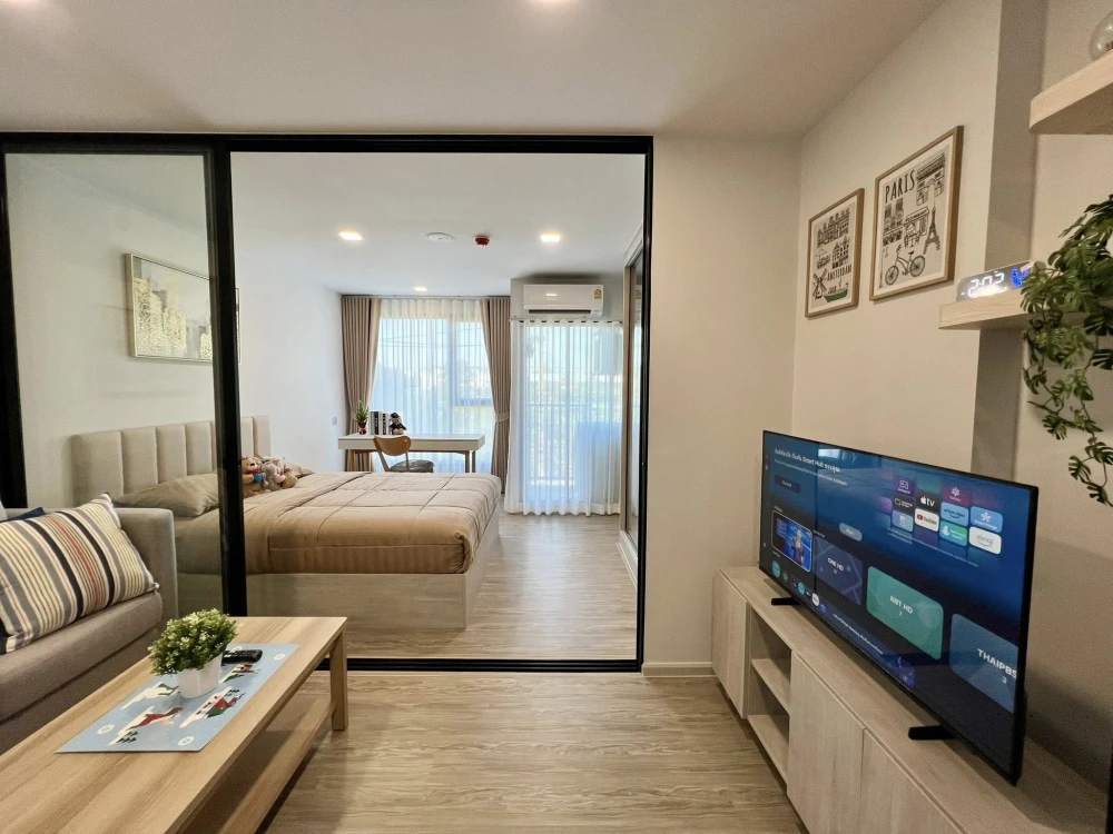 For rent: Kave Seed Kaset, a lovely room with furniture and appliances. Just bring your own. Reserve now before it's too late!