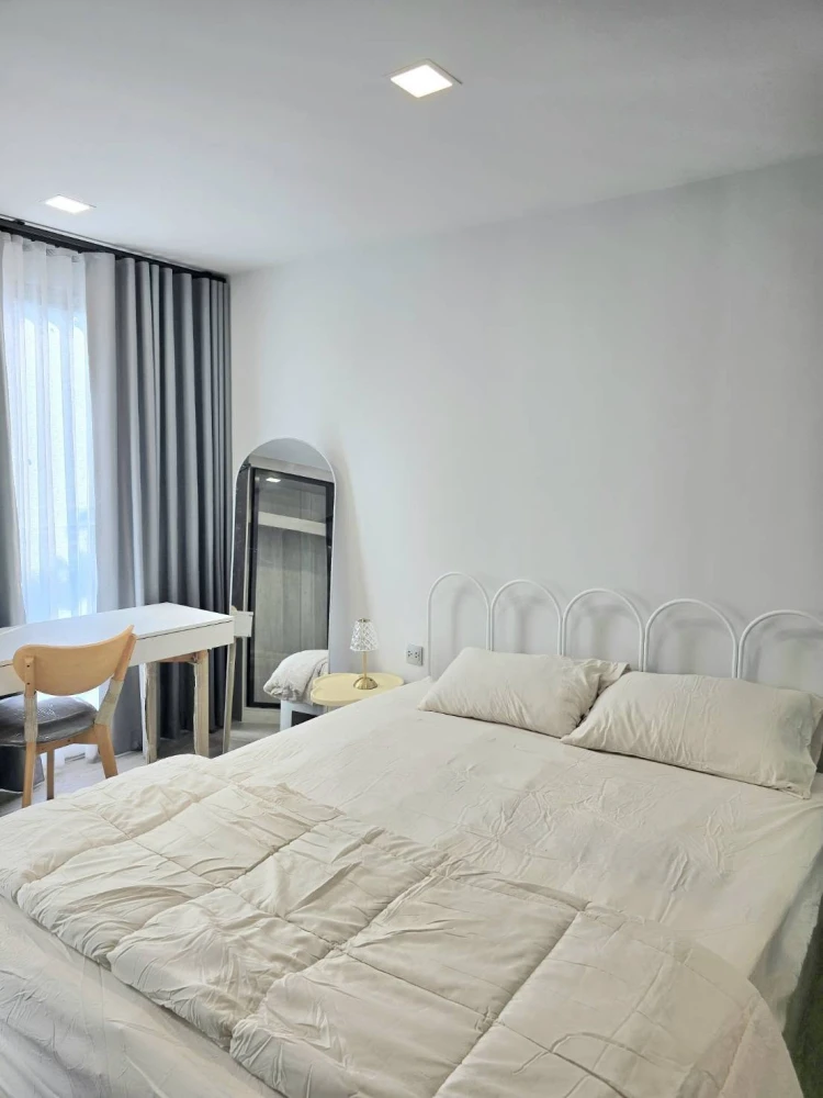 For rent: Kave Seed Kaset, corner unit, on the same floor as the fitness center and swimming pool. Quiet and peaceful, perfect for relaxation.