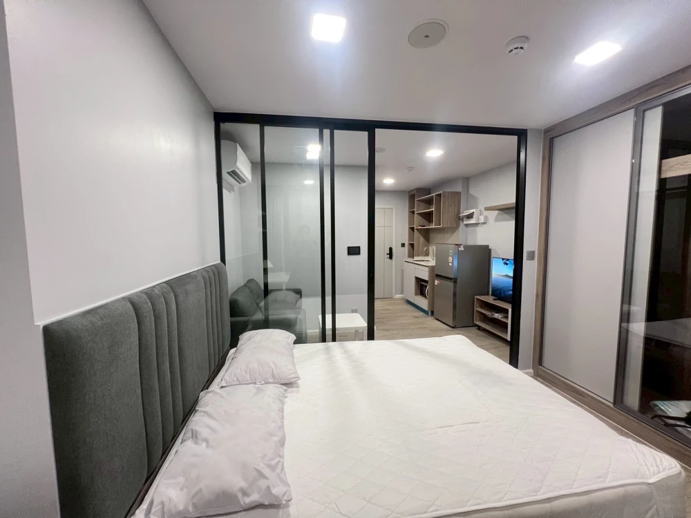 For rent: Kave Town Colony, 8th floor, interior view, pool view, fully furnished, reserve now before it's gone, hurry!