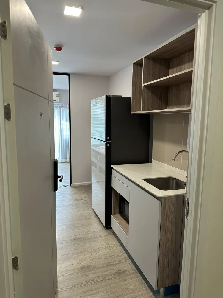 For rent Kave Town Colony, nice room, comes with furniture and complete facilities, view of the swimming pool, book now