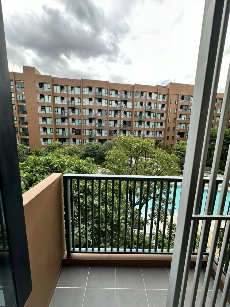 For rent Kave Town Colony, nice room, comes with furniture and complete facilities, view of the swimming pool, book now