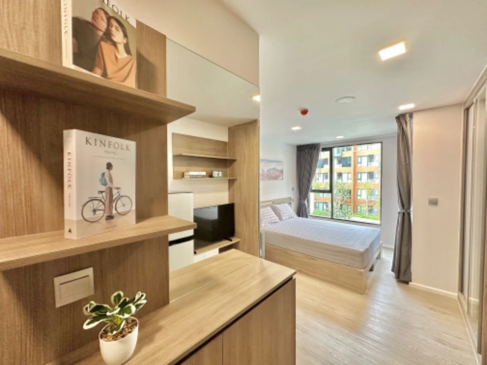Kave Town Colony Studio for rent, decorated in a cool theme, with a beautiful swimming pool view, fully furnished, reserve now!