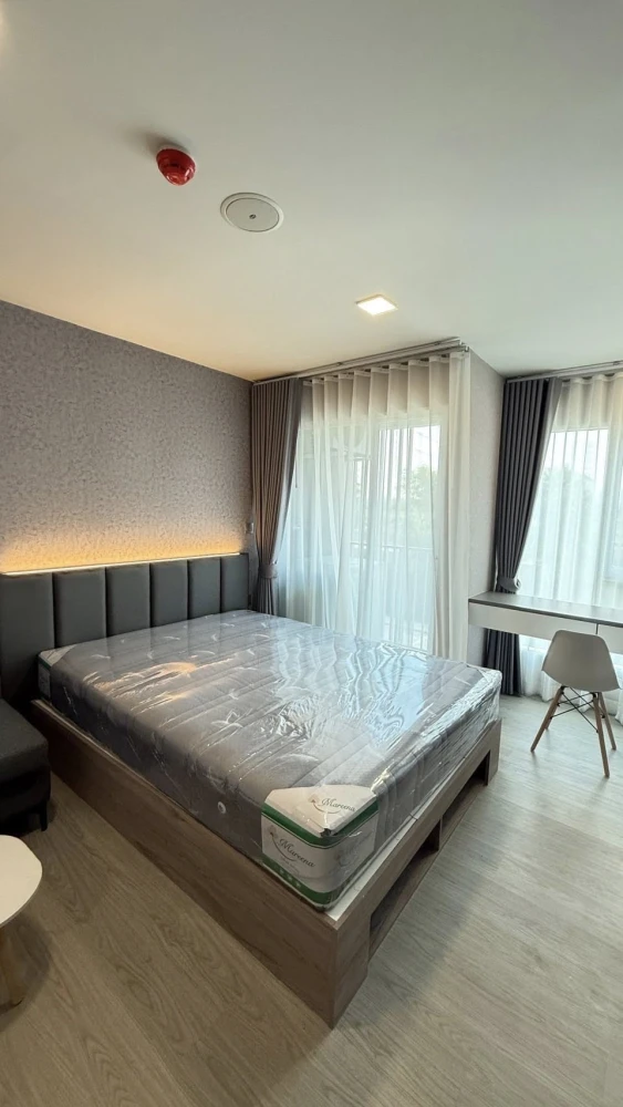 For rent: Kave Town Island, 2nd floor, outside view, fully furnished room, ready to move in, book now, don't miss out.