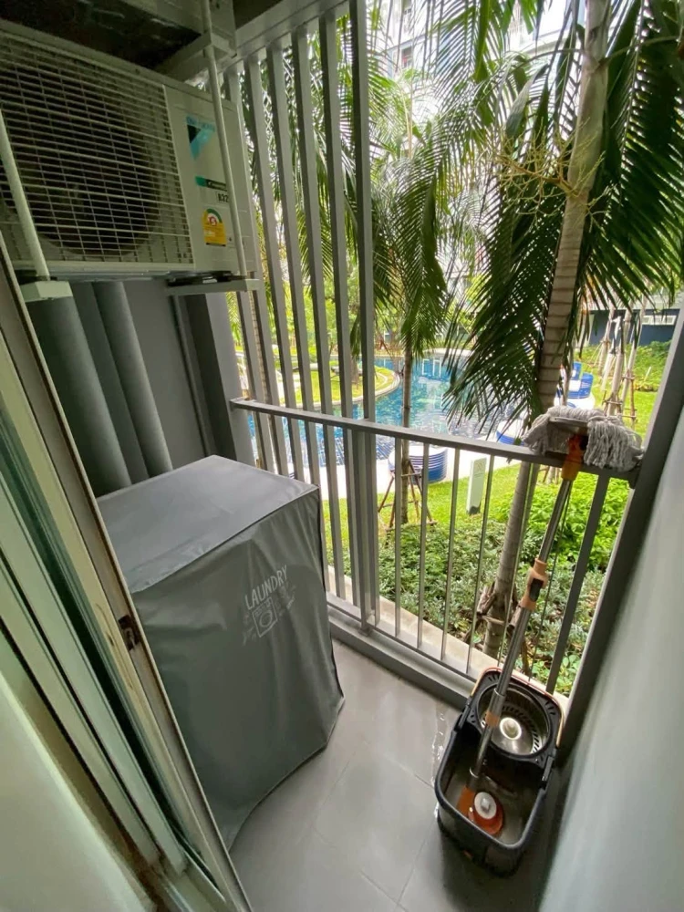 Kave Town Island condo for rent, 2nd floor, pool view, fully furnished. Book now!