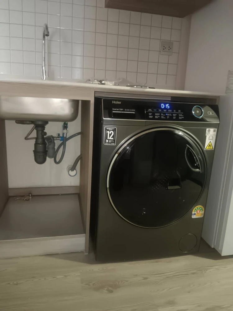 For rent: Kave Town Island, 7th floor, beautiful room, fully decorated, comfortable to live in. I must say that you can't miss it. Reserve now.