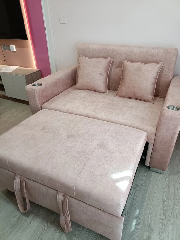 For rent: Kave Town Island, 7th floor, beautiful room, fully decorated, comfortable to live in. I must say that you can't miss it. Reserve now.