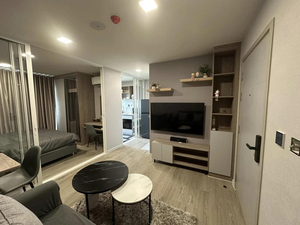 For rent: Kave Town Island, 8th floor, fully furnished room, ready to move in. If interested, hurry and reserve now. Don't wait. Urgent!
