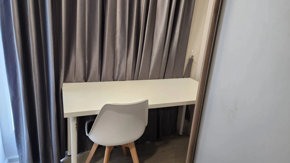 For rent, Kave Town Island, Building C, 4th floor, fully furnished room, just carry your bags and move in immediately. Book now, don't wait.