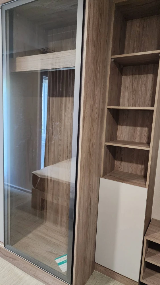For rent, Kave Town Island, Building C, 4th floor, fully furnished room, just carry your bags and move in immediately. Book now, don't wait.