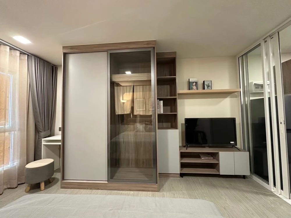 Beautiful, fully furnished rooms for rent at Kave Town Island. Book now! Don't miss out!