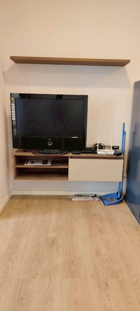For rent: Kave Town Shift, 3rd floor, outside view, nice room, comes with complete decorations, book now.