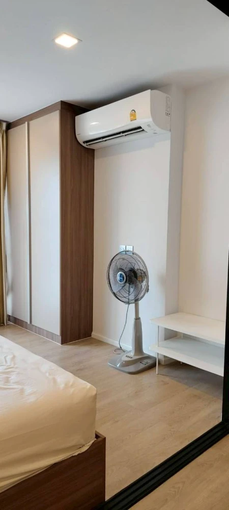 For rent: Kave Town Shift, 3rd floor, outside view, nice room, comes with complete decorations, book now.