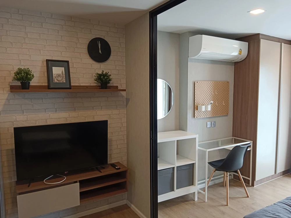For rent: Kave Town Shift, 4th floor, fully furnished room, ready to move in. If interested, hurry and reserve now before it's gone.