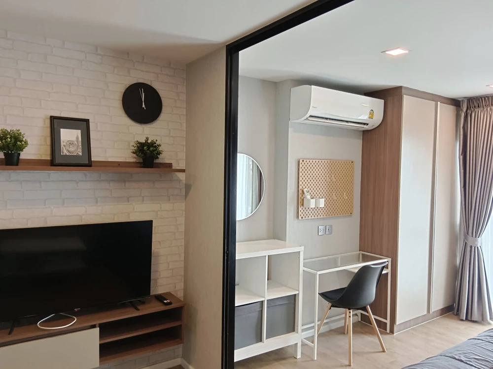 For rent: Kave Town Shift, 4th floor, fully furnished room, ready to move in. If interested, hurry and reserve now before it's gone.