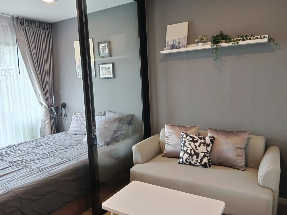 For rent: Kave Town Shift, 4th floor, fully furnished room, ready to move in. If interested, hurry and reserve now before it's gone.