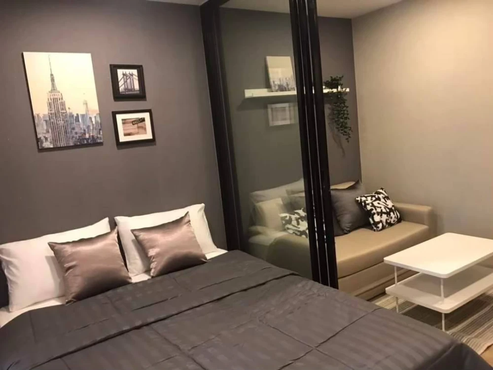 For rent: Kave Town Shift, 4th floor, fully furnished room, ready to move in. If interested, hurry and reserve now before it's gone.