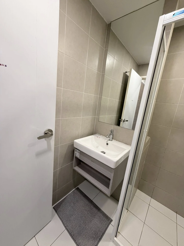 Kave Town Shift, 5th floor, for rent. Nice, fully furnished unit. Book now! (Quickly!)