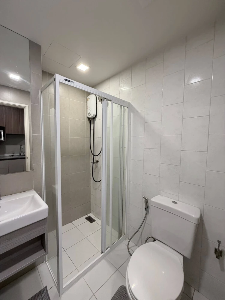 Kave Town Shift, 5th floor, for rent. Nice, fully furnished unit. Book now! (Quickly!)