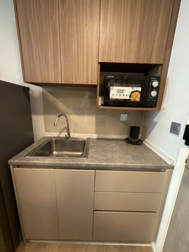 Kave Town Shift apartment for rent, 7th floor. The unit is decorated in a coordinated style and fully furnished. Just bring your suitcase and move in!