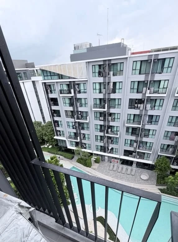 Kave Town Shift condo for rent, 8th floor, great location, pool view, fully furnished. Book now!