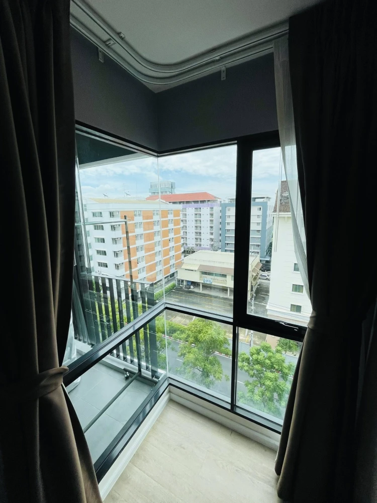 Kave Town Shift condo for rent. Nice unit on the 7th floor, great location. Fully furnished and equipped. Book now!