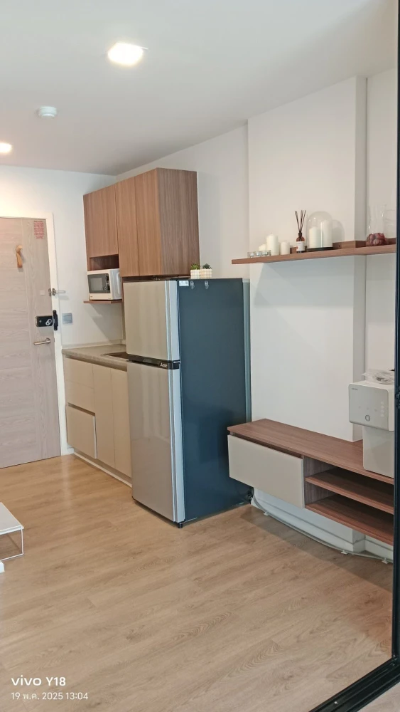 For rent: Kave Town Shift, a minimalist style room with a complete set of furniture. Don't miss it.