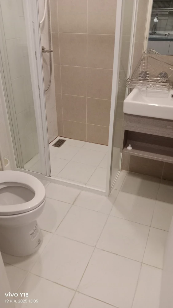 For rent: Kave Town Shift, a minimalist style room with a complete set of furniture. Don't miss it.