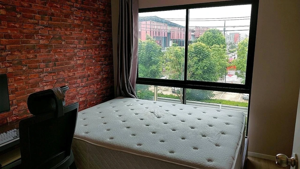 For rent: Kave Town Space, 3rd floor, corner unit, fully furnished, very comfortable. Book now, don't miss out!