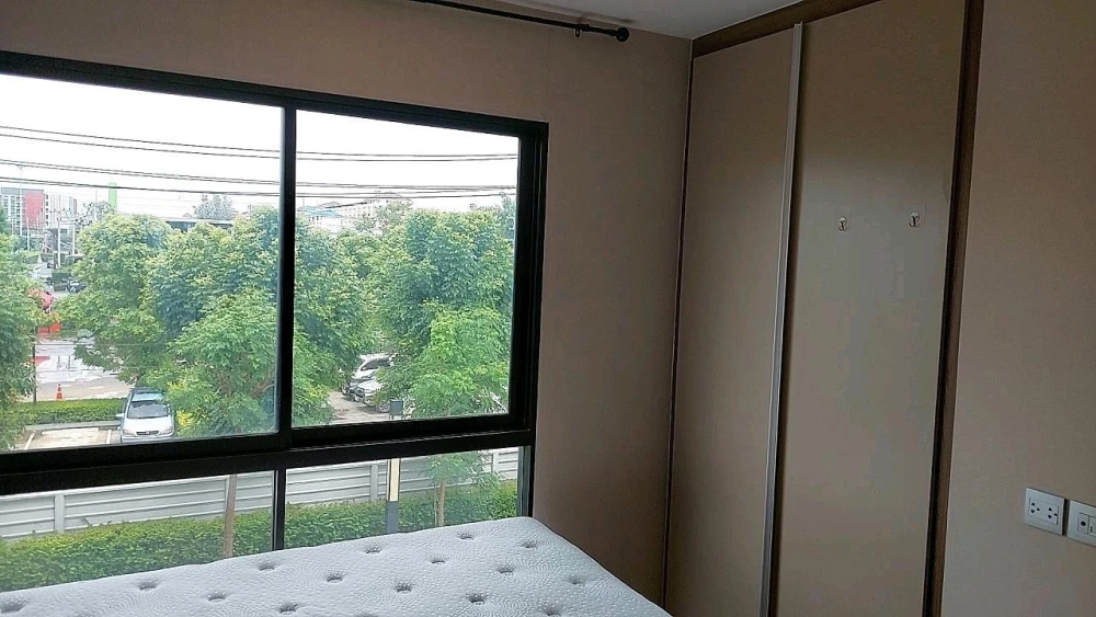For rent: Kave Town Space, 3rd floor, corner unit, fully furnished, very comfortable. Book now, don't miss out!