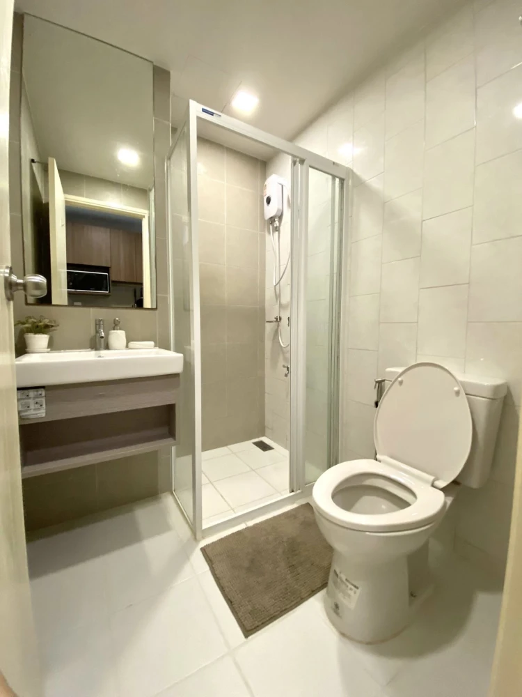 For rent: Kave Town Space, 6th floor, outside view, beautiful room, fully furnished, worth living in, book now, don't miss out.