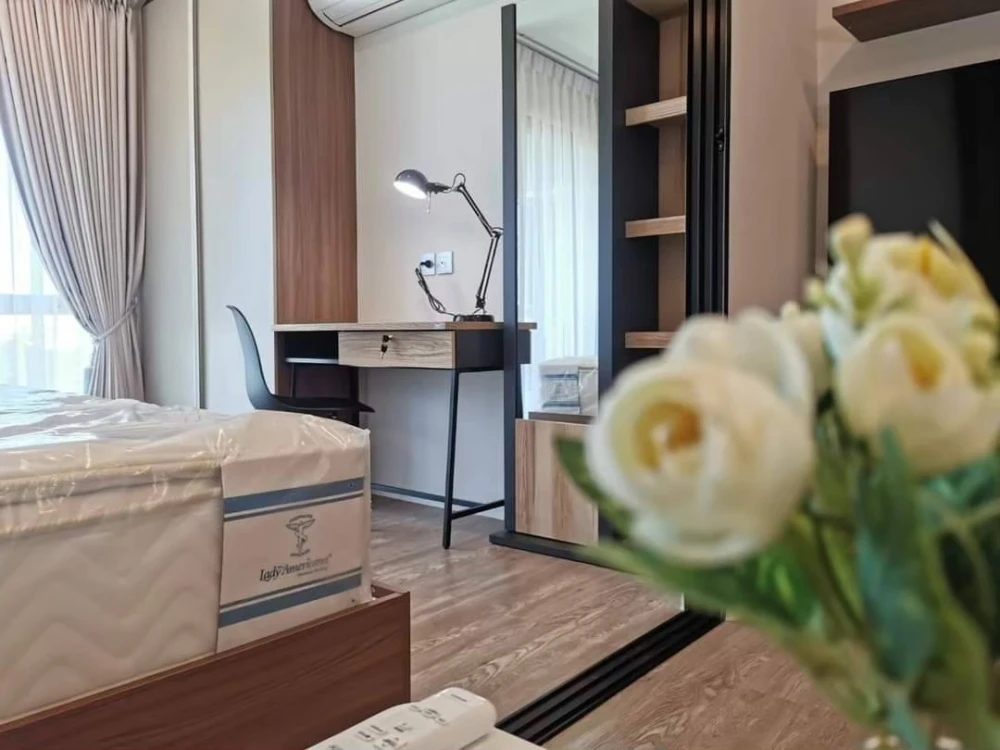 For rent: Kave Town Space, 7th floor, outside view, partitioned room, fully furnished, reserve now, hurry!