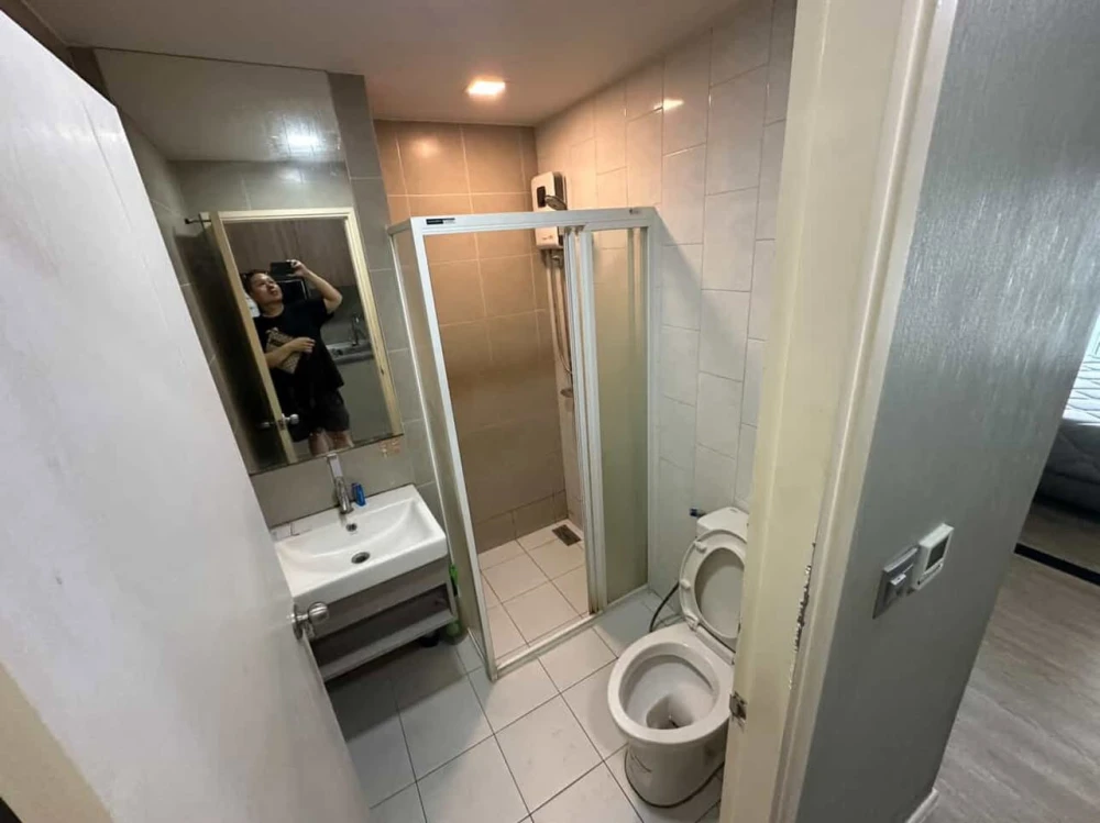 Kave Town Space, 8th floor, for rent. Nice, fully furnished unit. Book now!