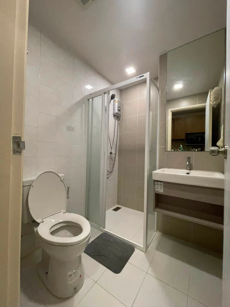 Kave Town Space for rent, 8th floor. Fully furnished with appliances. Just bring your suitcase and move in!