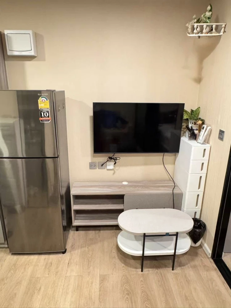 For rent KAVE TU 1 Bedroom Extra, can be separated into 2 single beds, swimming pool view, miss it or you will regret it.