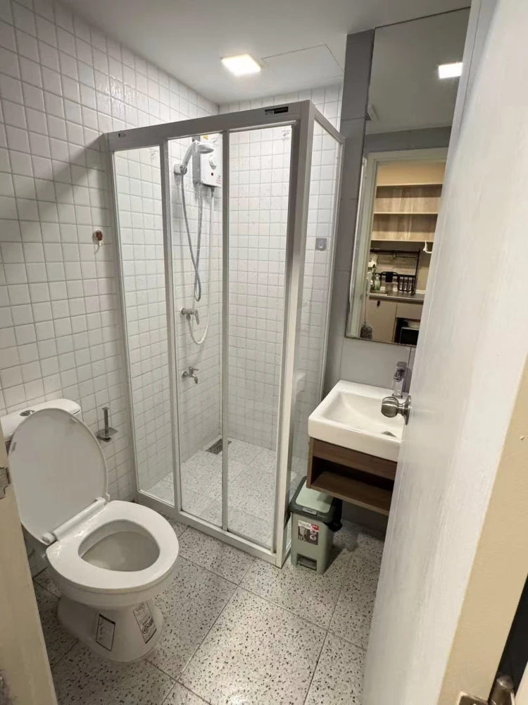 For rent KAVE TU 1 Bedroom Extra, can be separated into 2 single beds, swimming pool view, miss it or you will regret it.